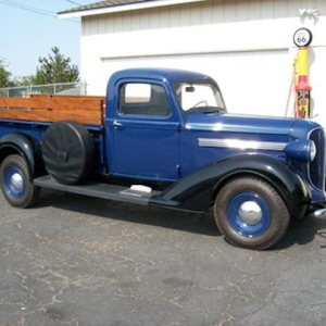 Dodge Vintage Trucks R – 1938 RE 1 1/2 Ton – Complete Harness